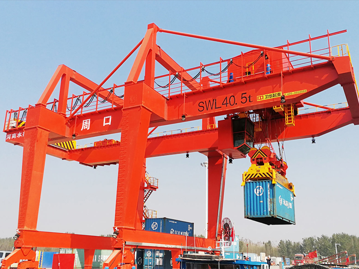 Automatic container hoisting c